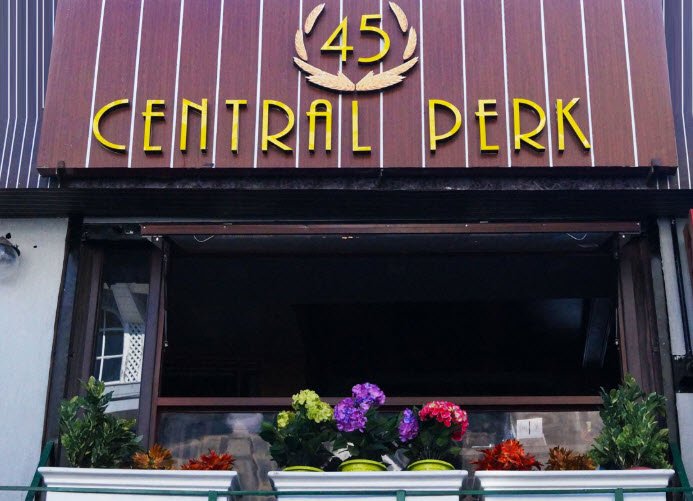 45 Central Perk